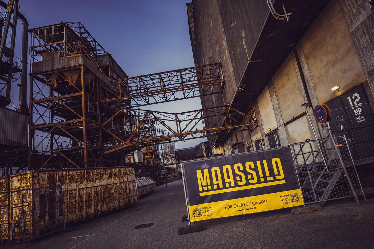 Loading... just a sec